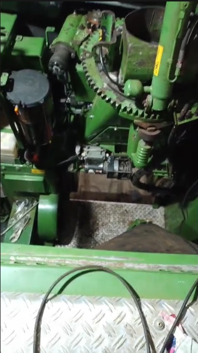 Hydraulic hose and component replacement